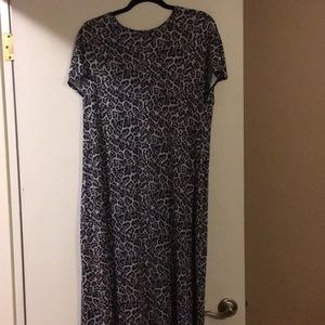 Lularoe leopard Maria Large